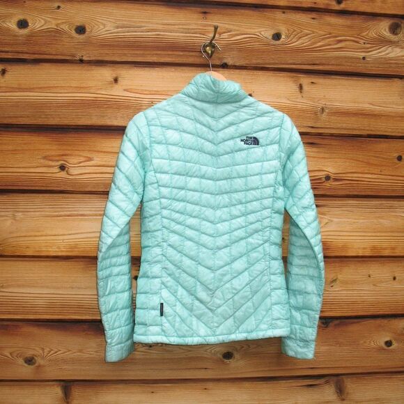 The North Face Thermoball Puffer Jacket - Picture 8 of 10